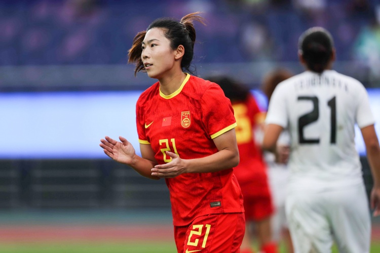 古雅沙退役：国家队126场14球，赛前举行告别仪式