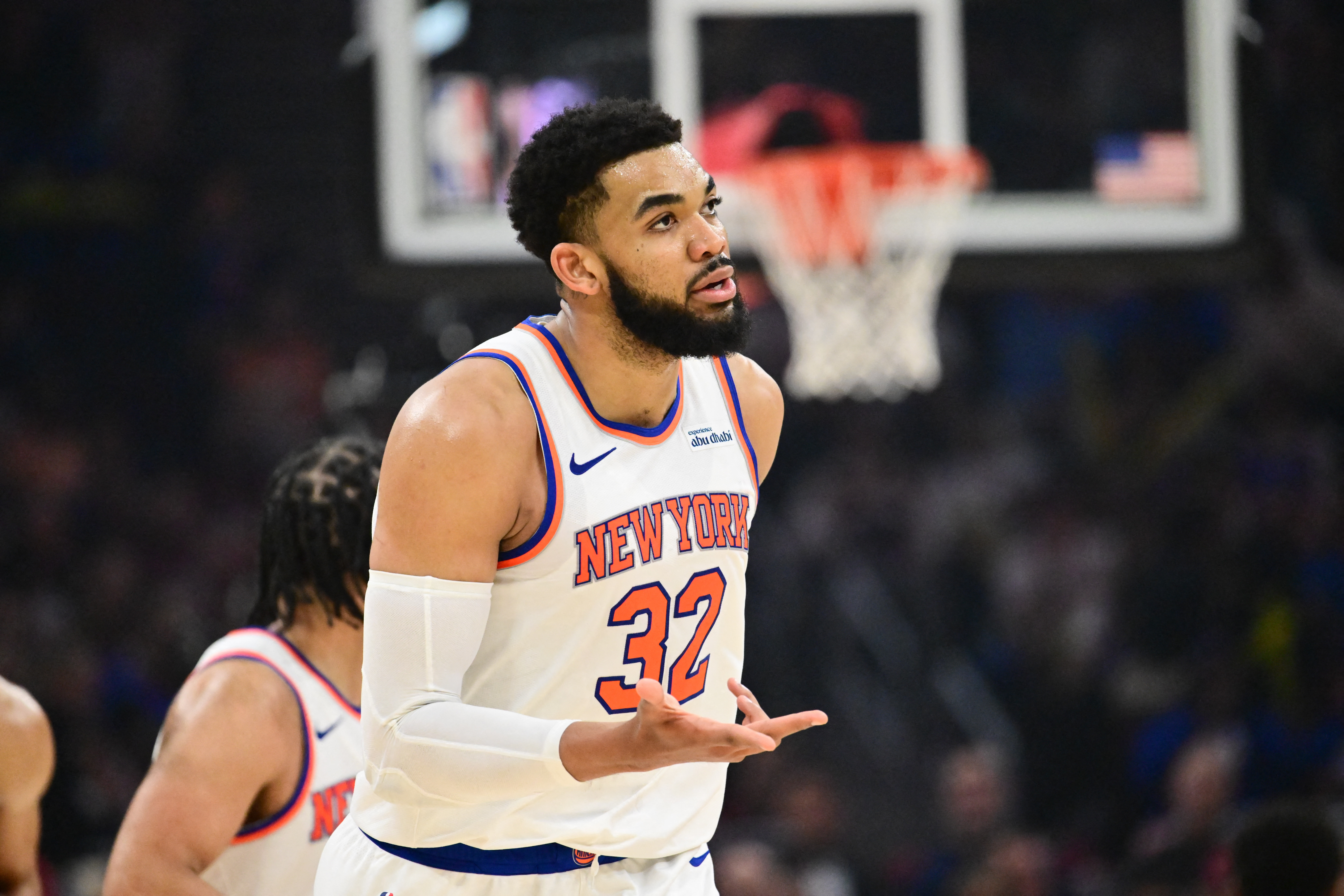 唐斯：球星卡制作是进NBA前的第一份工作，总决赛尼克斯1-0领先