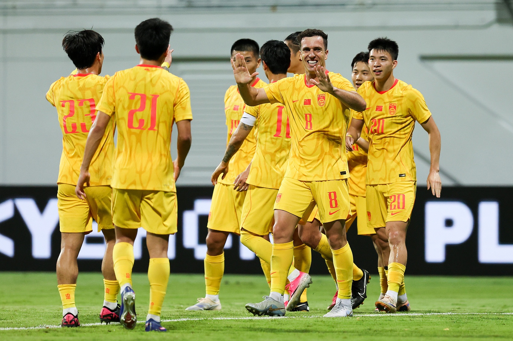 国足金华夜战泰国：武磊百场纪念，邵佳一主场首秀