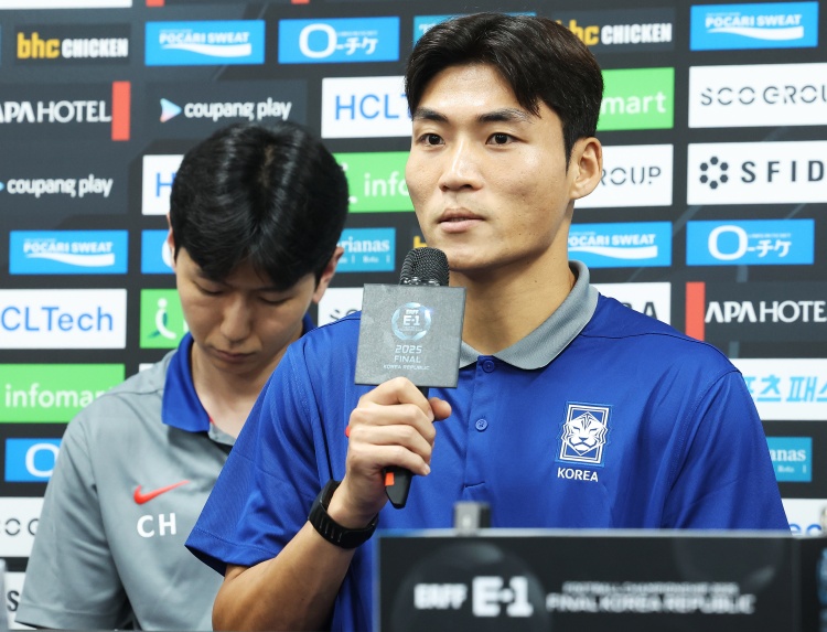 12分钟5次空中对抗：朴镇燮替补锁胜局，韩国2-1捷克取开门红