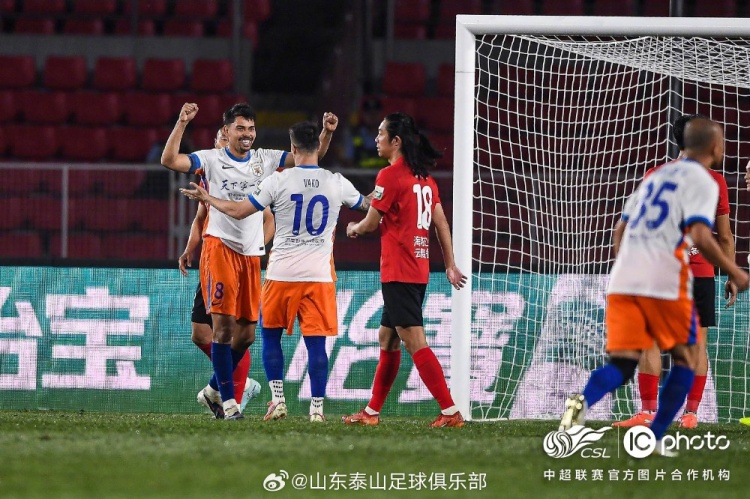 泽卡瓦科双响炮 山东客场5-1横扫辽宁铁人