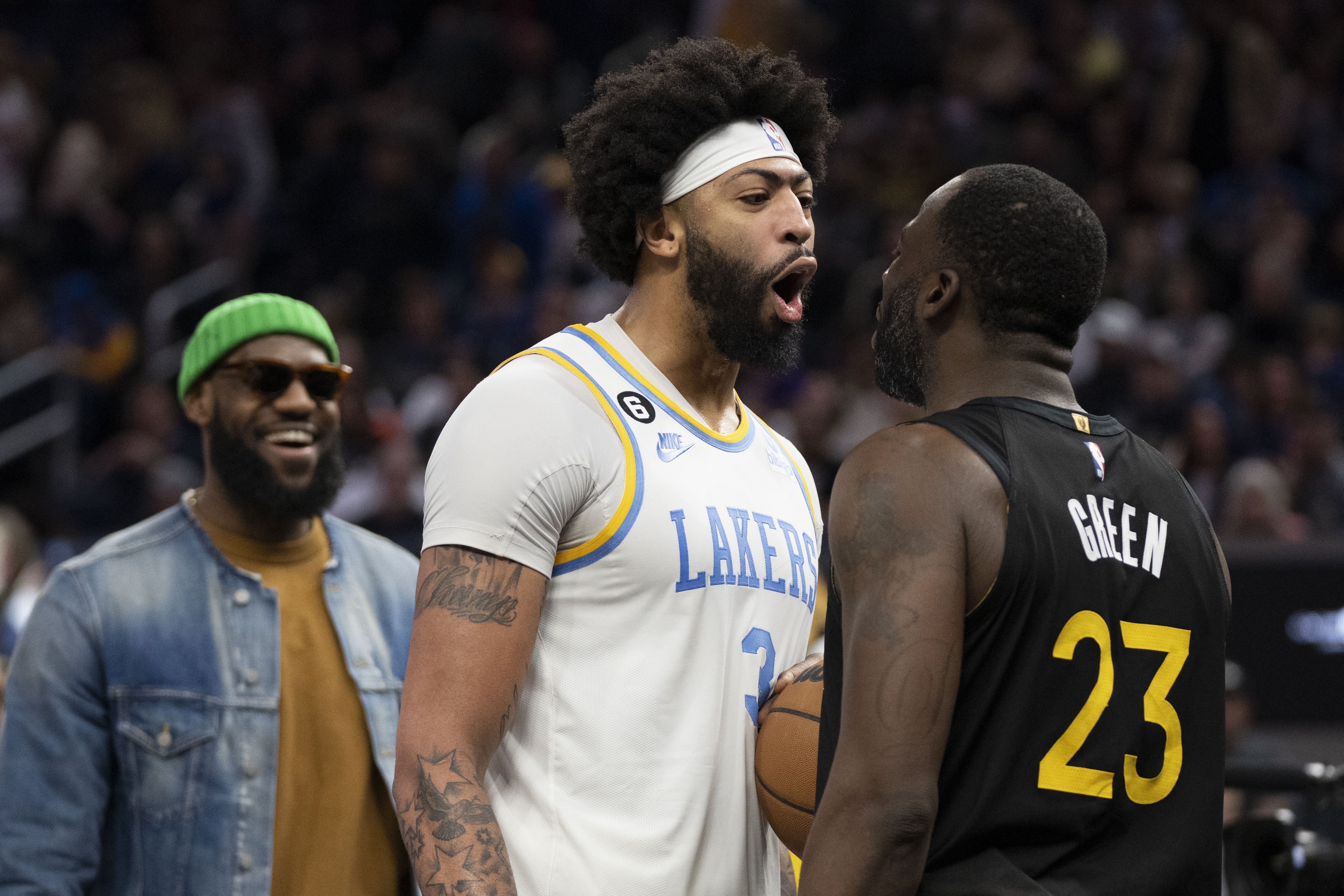 追梦放弃球员选项，勇士获全额中产瞄准詹眉
