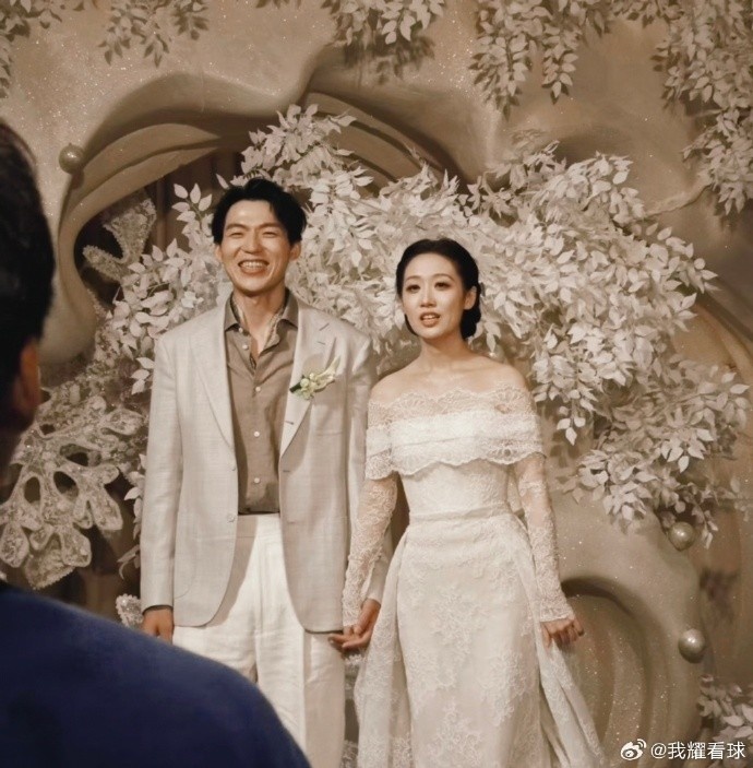 吴前今日温州完婚 胡明轩孙铭徽等CBA球星到场 吴前今日温州完婚 胡明轩孙铭徽等CBA球星到场