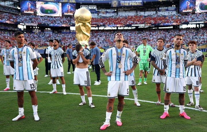 梅西:这伤口很难愈合 祝贺西班牙|C罗点赞FIFA送冠阴谋论|世排西阿英法前4 梅西:这伤口很难愈合 祝贺西班牙|C罗点赞FIFA送冠阴谋论|世排西阿英法前4