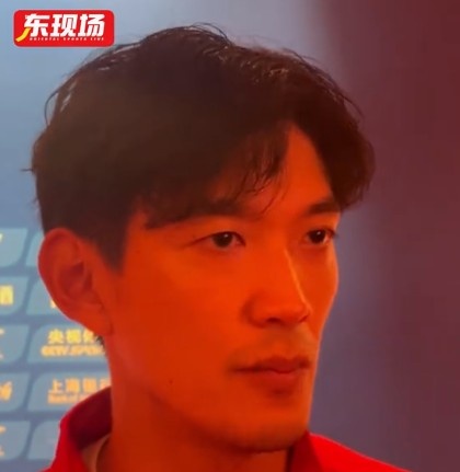 海港2-0申花，颜骏凌：德比拼心态，申花变阵未奏效