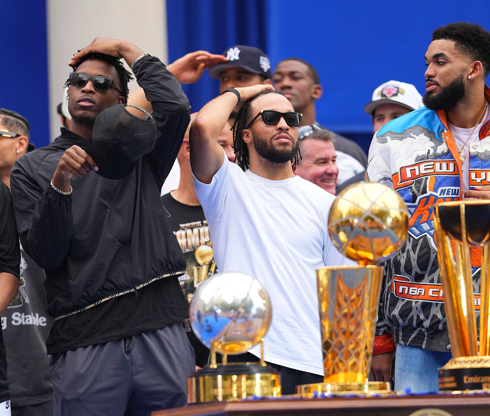 揭幕战数据指向76人：卫冕冠军历史胜率79.7%，尼克斯2胜0负