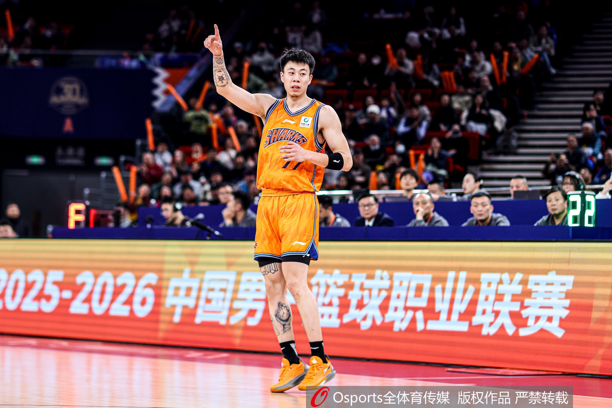 张镇麟与李宁达成多年代言 上海夺冠后再签新合同