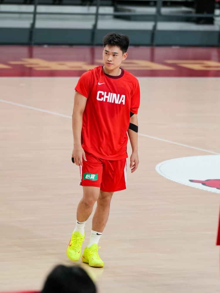 阿尔卡迪西亚对阵伊蒂哈德足球俱乐部比分