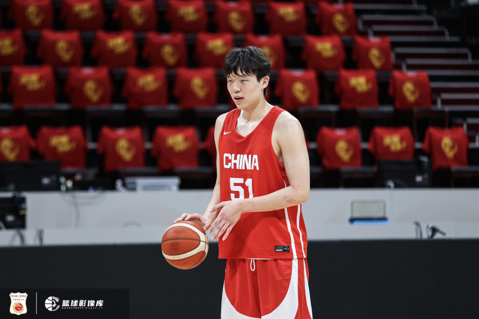 上次尼克斯夺冠我才五岁